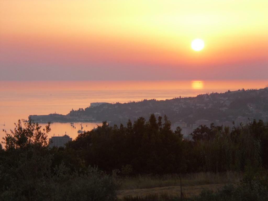 Apartment Perfect Sea View Lucija Esterno foto